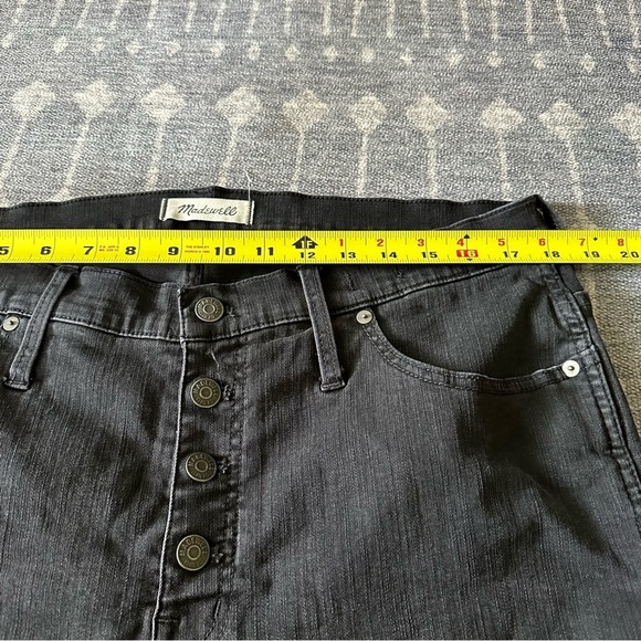 Madewell Petite 10" High-Rise Skinny Jeans in Berkeley Black Button Edition 33P - Picture 7 of 13